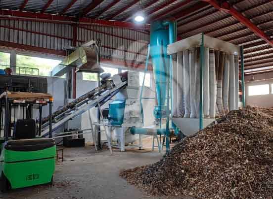 Wood-Chip-Hammer-Mill-in-Indonesia